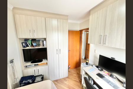 Apartamento à venda com 89m², 3 quartos e 2 vagasQuarto 2