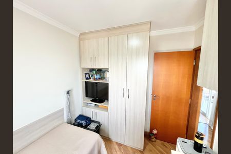 Apartamento à venda com 89m², 3 quartos e 2 vagasQuarto 2