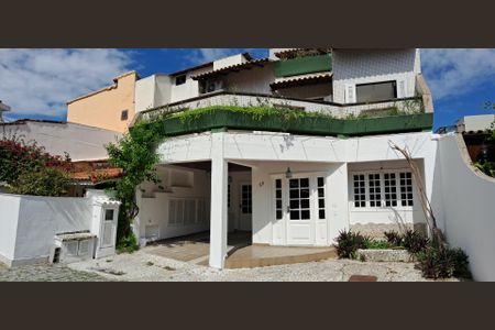 Casa à venda com 4 quartos, 225m² em Barra da Tijuca, Rio de Janeiro