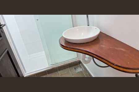 Casa para alugar com 225m², 4 quartos e 3 vagasBanheiro da Suíte 1