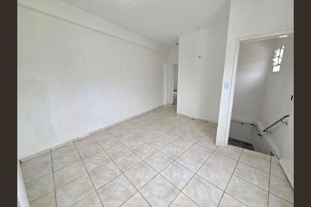 Sala de casa para alugar com 2 quartos, 90m² em Quietude, Praia Grande