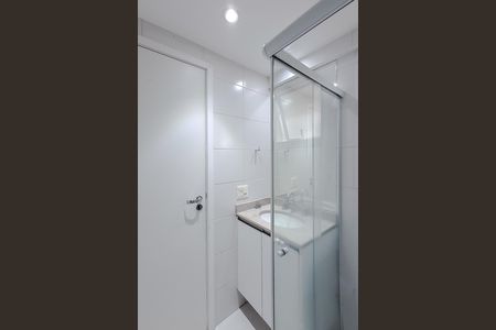 Apartamento para alugar com 48m², 2 quartos e 1 vaga Apartamento para alugar com 48m², 2 quartos e 1 vagaBanheiro da Suíte