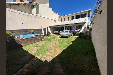 Casa para alugar com 160m², 3 quartos e 4 vagas