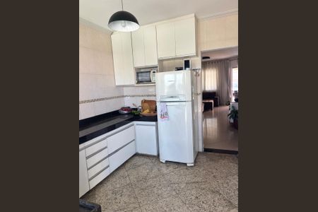 Casa para alugar com 160m², 3 quartos e 4 vagas