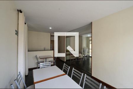 Apartamento à venda com 70m², 3 quartos e 1 vaga Apartamento à venda com 70m², 3 quartos e 1 vagaSalão de festas