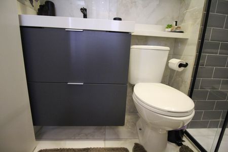 Banheiro de apartamento à venda com 2 quartos, 35m² em Vila Graciosa, São Paulo