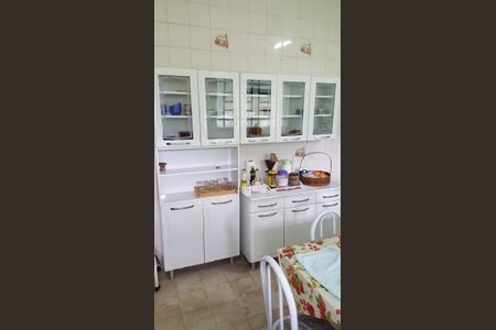 Casa para alugar com 450m², 7 quartos e 1 vaga Casa para alugar com 450m², 7 quartos e 1 vagaCozinha
