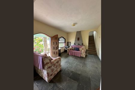 Casa para alugar com 450m², 7 quartos e 1 vaga Casa para alugar com 450m², 7 quartos e 1 vagaSala