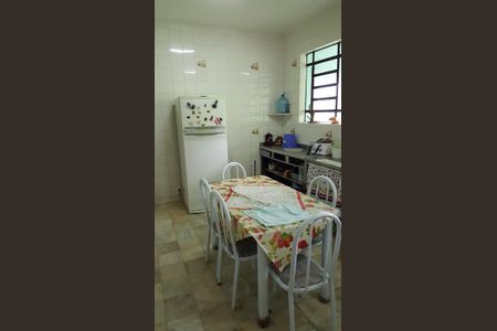 Casa para alugar com 450m², 7 quartos e 1 vaga Casa para alugar com 450m², 7 quartos e 1 vagaCozinha