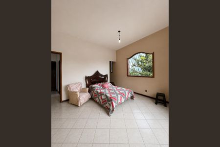 Casa para alugar com 450m², 7 quartos e 1 vaga Casa para alugar com 450m², 7 quartos e 1 vagaQuarto