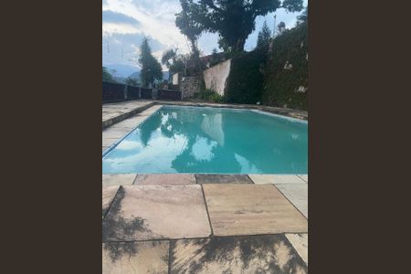 Casa para alugar com 450m², 7 quartos e 1 vaga Casa para alugar com 450m², 7 quartos e 1 vagaPiscina
