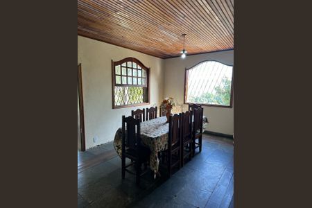 Casa para alugar com 450m², 7 quartos e 1 vaga Casa para alugar com 450m², 7 quartos e 1 vagaSala de Jantar