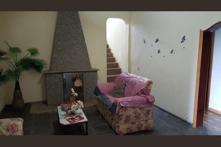 Casa para alugar com 450m², 7 quartos e 1 vaga Casa para alugar com 450m², 7 quartos e 1 vagaSala