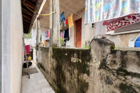 Casa à venda com 300m², 2 quartos e 2 vagas Casa à venda com 300m², 2 quartos e 2 vagasCorredor