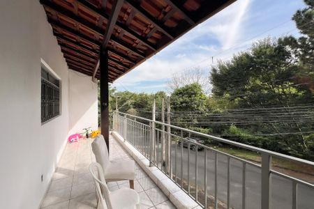 Varanda  de casa à venda com 2 quartos, 300m² em Jardim Santo Antonio, Valinhos
