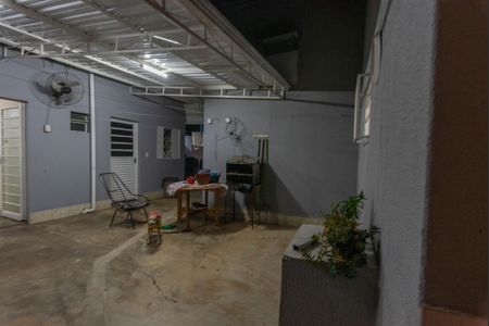 Casa à venda com 242m², 3 quartos e 3 vagasQuintal