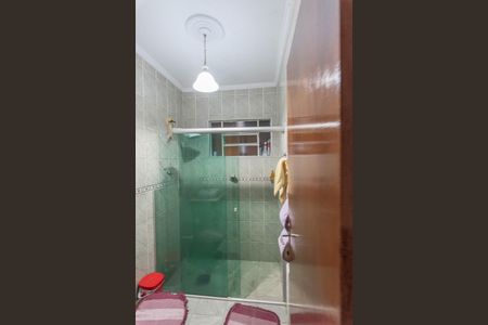 Casa à venda com 242m², 3 quartos e 3 vagasBanheiro