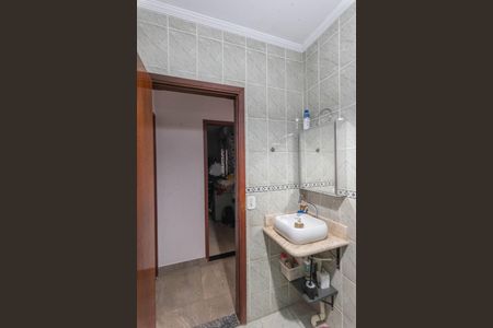 Casa à venda com 242m², 3 quartos e 3 vagasBanheiro