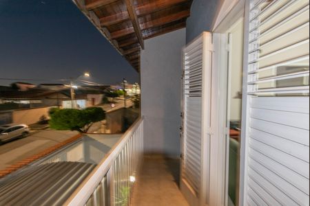 Casa à venda com 242m², 3 quartos e 3 vagasVaranda da Suíte 2