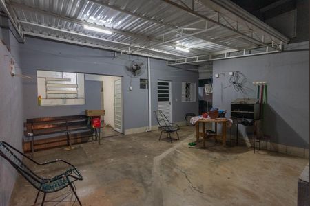 Casa à venda com 242m², 3 quartos e 3 vagasQuintal