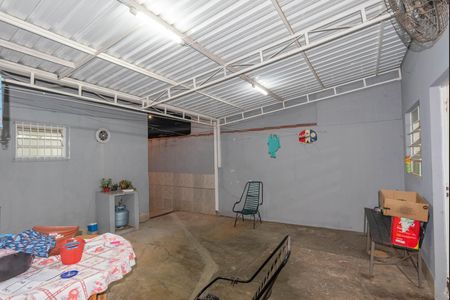 Casa à venda com 242m², 3 quartos e 3 vagasQuintal