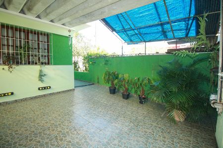 Casa à venda com 120m², 3 quartos e 3 vagas Casa à venda com 120m², 3 quartos e 3 vagasGaragem