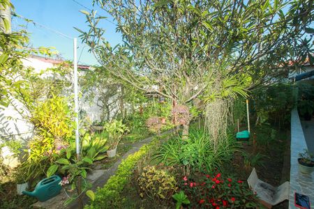 Casa à venda com 120m², 3 quartos e 3 vagas Casa à venda com 120m², 3 quartos e 3 vagasJardim