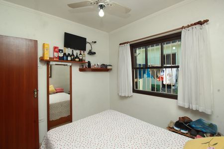 Casa à venda com 120m², 3 quartos e 3 vagas Casa à venda com 120m², 3 quartos e 3 vagasQuarto 2
