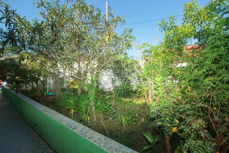 Casa à venda com 120m², 3 quartos e 3 vagas Casa à venda com 120m², 3 quartos e 3 vagasJardim