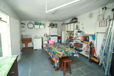 Casa à venda com 120m², 3 quartos e 3 vagas Casa à venda com 120m², 3 quartos e 3 vagasÁrea de Serviço