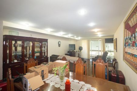 Apartamento para alugar com 178m², 3 quartos e 2 vagas Apartamento para alugar com 178m², 3 quartos e 2 vagasSala