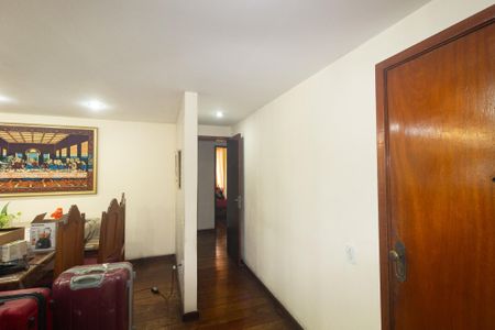 Apartamento para alugar com 178m², 3 quartos e 2 vagas Apartamento para alugar com 178m², 3 quartos e 2 vagasCorredor