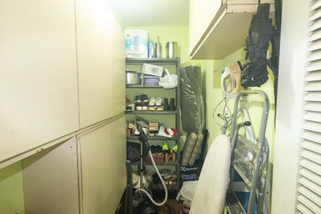 Apartamento para alugar com 178m², 3 quartos e 2 vagas Apartamento para alugar com 178m², 3 quartos e 2 vagasQuarto de Serviço