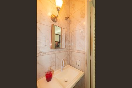 Apartamento para alugar com 178m², 3 quartos e 2 vagas Apartamento para alugar com 178m², 3 quartos e 2 vagasBanheiro Social 2