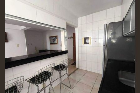 Cozinha de apartamento para alugar com 3 quartos, 85m² em Ouro Preto, Belo Horizonte