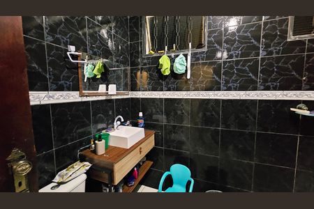 Casa à venda com 227m², 3 quartos e 1 vaga