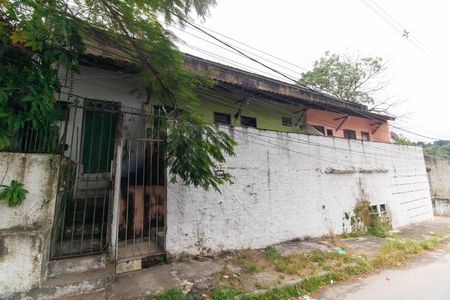 Casa para alugar com 42m², 1 quarto e sem vaga Casa para alugar com 42m², 1 quarto e sem vagaFachada