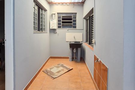 Casa à venda com 160m², 2 quartos e 2 vagas Casa à venda com 160m², 2 quartos e 2 vagasÁrea de Serviço