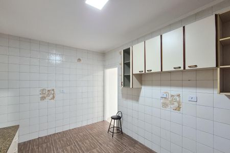 Casa à venda com 160m², 2 quartos e 2 vagas Casa à venda com 160m², 2 quartos e 2 vagasCozinha