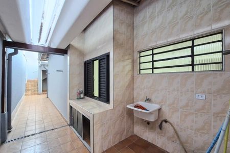 Casa à venda com 160m², 2 quartos e 2 vagas Casa à venda com 160m², 2 quartos e 2 vagasÁrea de Serviço
