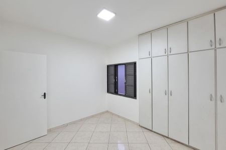 Casa à venda com 160m², 2 quartos e 2 vagas Casa à venda com 160m², 2 quartos e 2 vagasQuarto