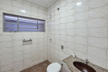 Casa à venda com 160m², 2 quartos e 2 vagas Casa à venda com 160m², 2 quartos e 2 vagasBanheiro Social