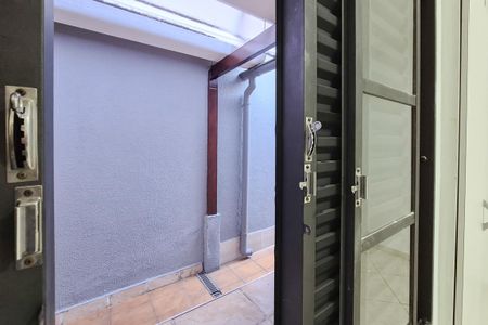 Casa à venda com 160m², 2 quartos e 2 vagas Casa à venda com 160m², 2 quartos e 2 vagasQuarto - vista