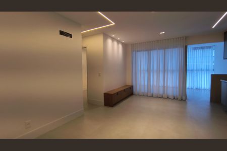 Sala de apartamento para alugar com 2 quartos, 84m² em Recreio dos Bandeirantes, Rio de Janeiro