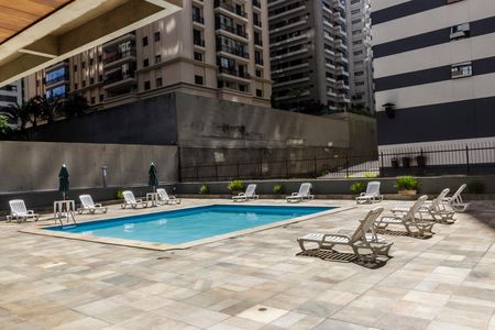 Apartamento à venda com 56m², 1 quarto e 1 vaga Apartamento à venda com 56m², 1 quarto e 1 vagaPiscina