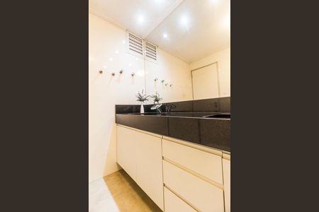 Apartamento à venda com 56m², 1 quarto e 1 vaga Apartamento à venda com 56m², 1 quarto e 1 vagaBanheiro da Suíte