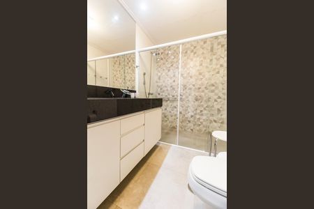 Apartamento à venda com 56m², 1 quarto e 1 vaga Apartamento à venda com 56m², 1 quarto e 1 vagaBanheiro da Suíte