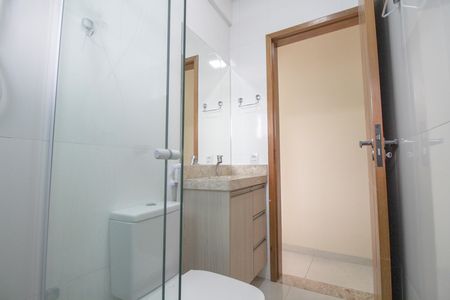 Casa para alugar com 100m², 2 quartos e 1 vaga Casa para alugar com 100m², 2 quartos e 1 vagaBanheiro 1