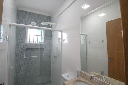 Banheiro 1 de casa para alugar com 2 quartos, 100m² em Cidade Satelite Santa Barbara, São Paulo