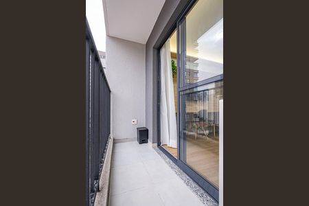 Studio - Varanda de kitnet/studio para alugar com 1 quarto, 27m² em Pinheiros, São Paulo